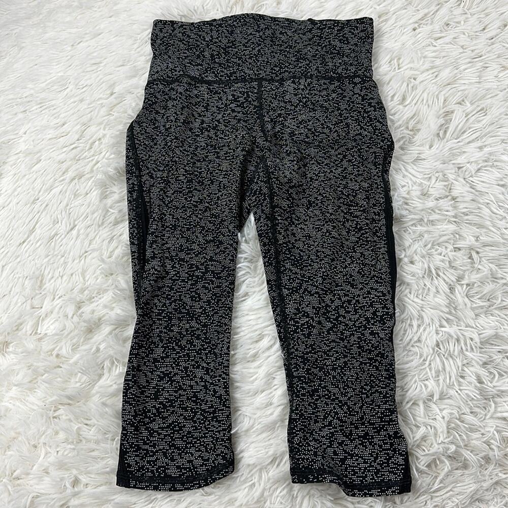 Lululemon Train Times Crop (17") Soundwave White Black / Black